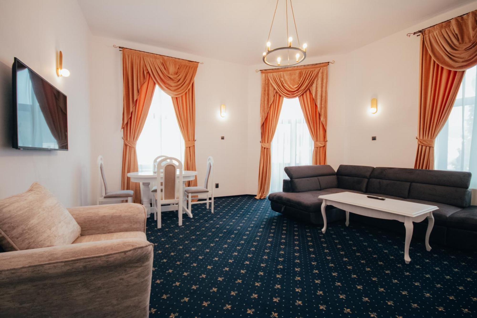 Hotel Carol - Ватра-Дорней Екстер'єр фото